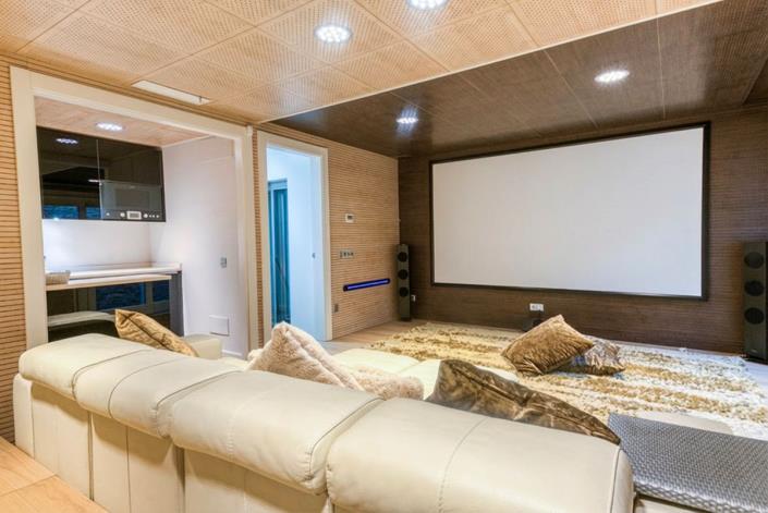 Image No.39-8 Bed Villa for sale