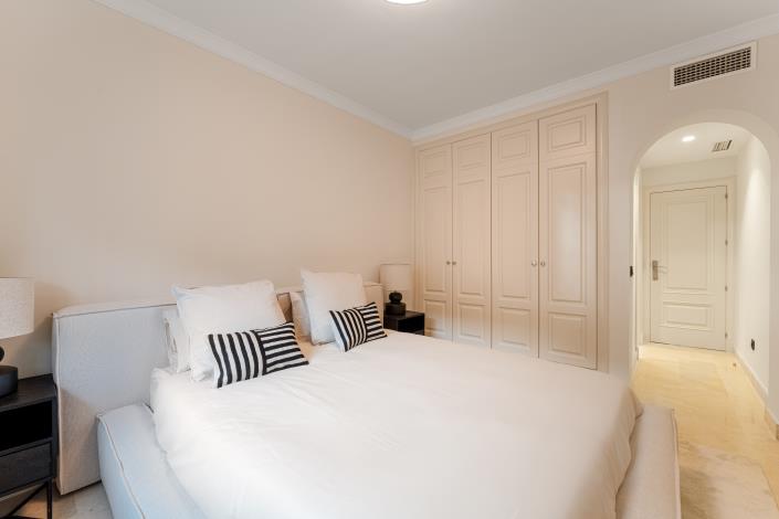 Image No.25-3 Bed Apartment for sale