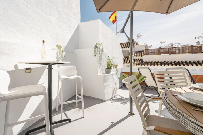 Image No.6-2 Bed Townhouse for sale