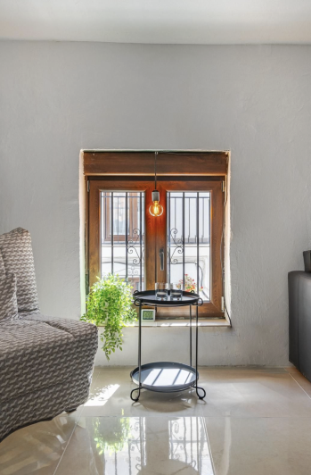 Image No.8-2 Bed Townhouse for sale