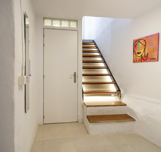 Image No.11-2 Bed Townhouse for sale