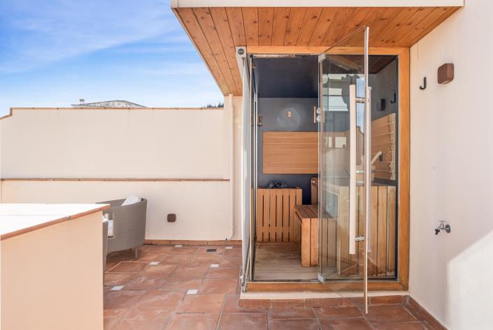 Image No.22-4 Bed Penthouse for sale