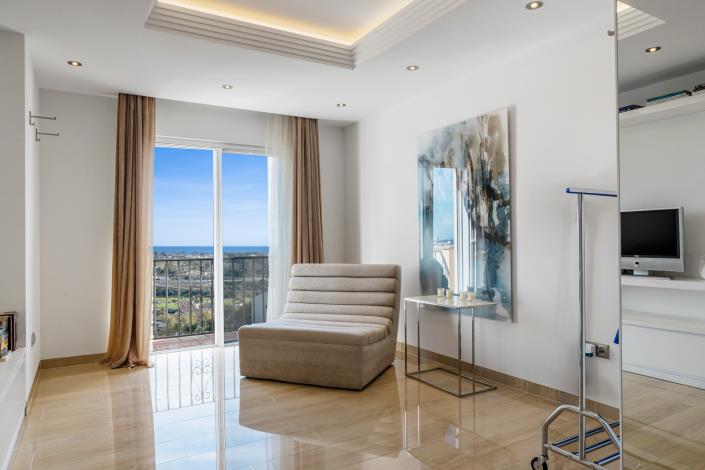 Image No.27-4 Bed Penthouse for sale