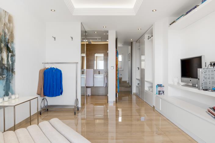 Image No.28-4 Bed Penthouse for sale