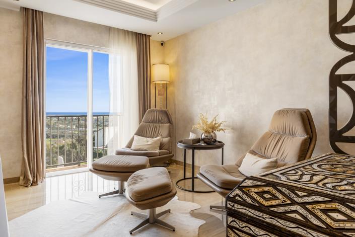 Image No.38-4 Bed Penthouse for sale