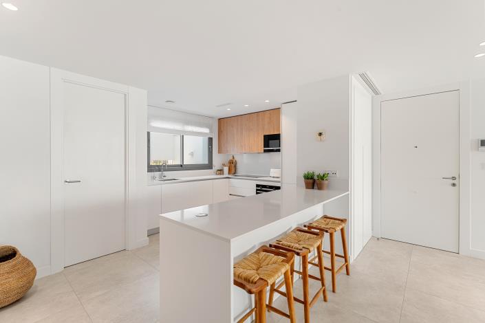 Image No.5-4 Bed Apartment for sale