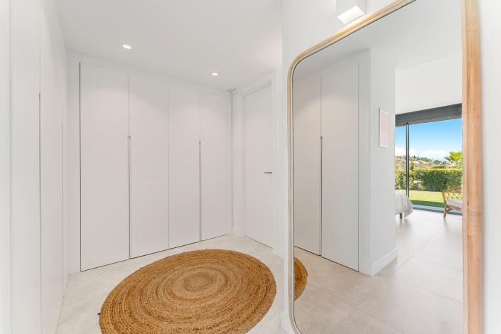 Image No.14-4 Bed Apartment for sale