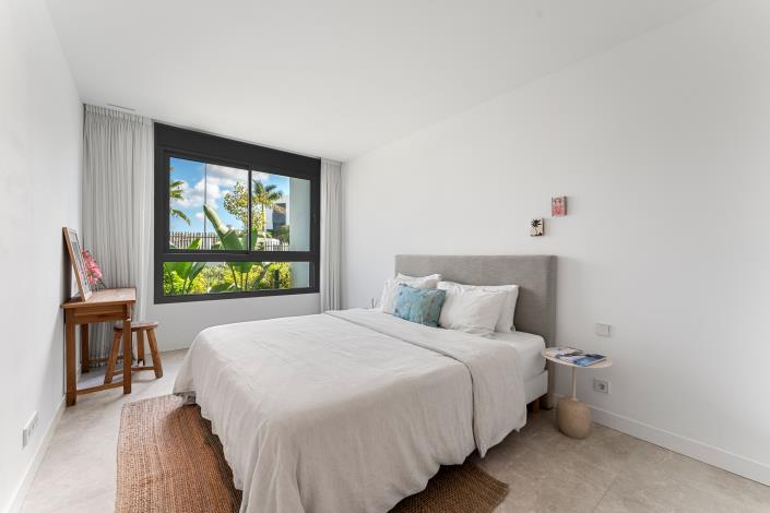 Image No.15-4 Bed Apartment for sale