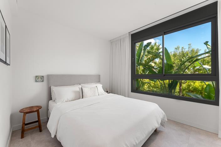 Image No.18-4 Bed Apartment for sale