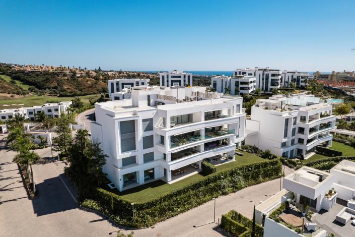 Image No.29-4 Bed Apartment for sale