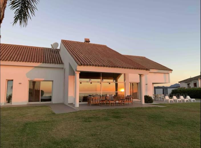 Image No.4-6 Bed Villa for sale