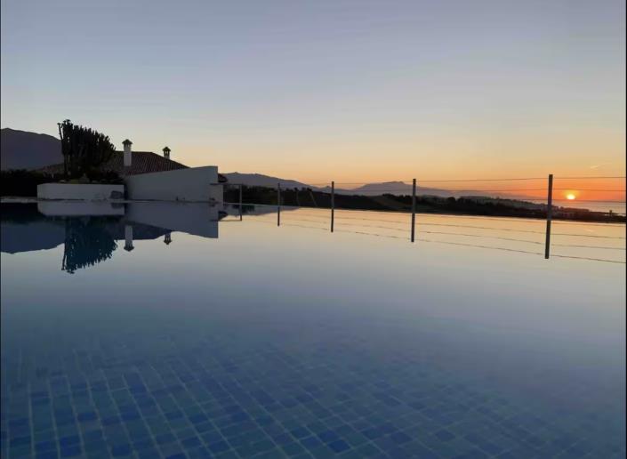 Image No.59-6 Bed Villa for sale