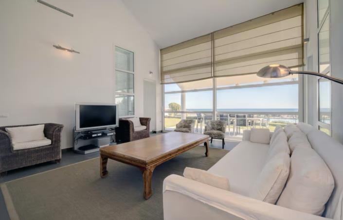 Image No.8-6 Bed Villa for sale