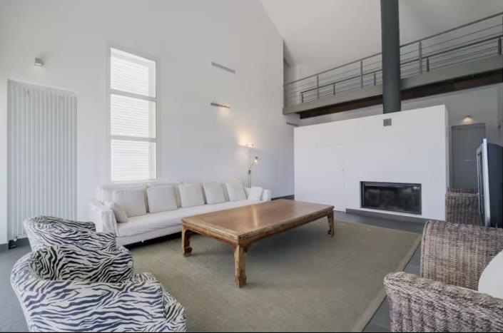 Image No.9-6 Bed Villa for sale