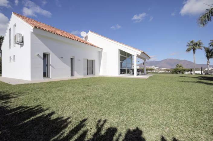 Image No.20-6 Bed Villa for sale