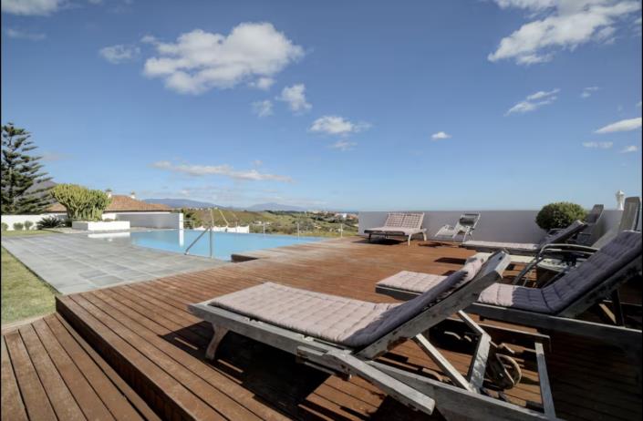 Image No.26-6 Bed Villa for sale