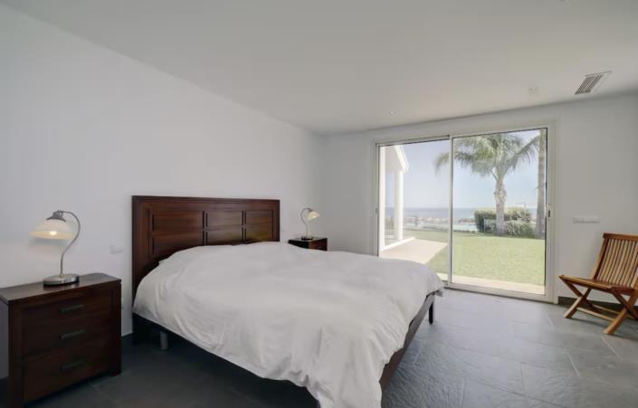 Image No.30-6 Bed Villa for sale