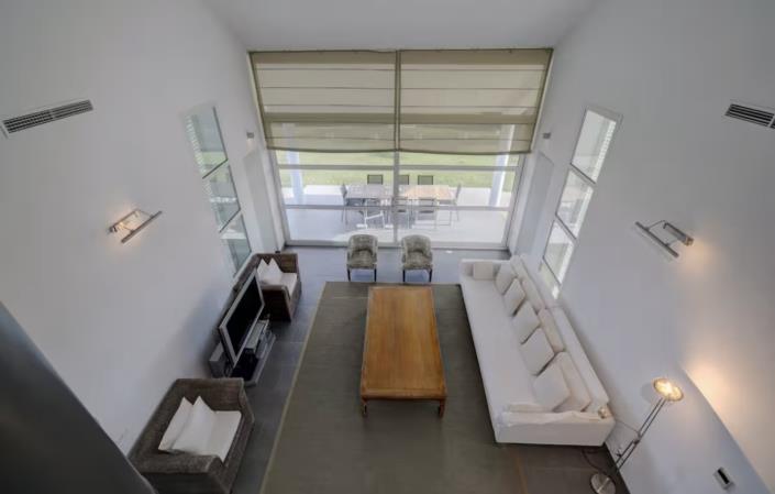 Image No.38-6 Bed Villa for sale