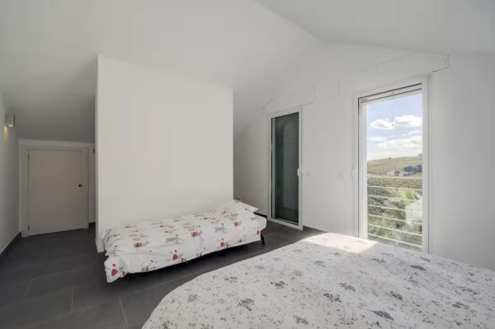 Image No.42-6 Bed Villa for sale