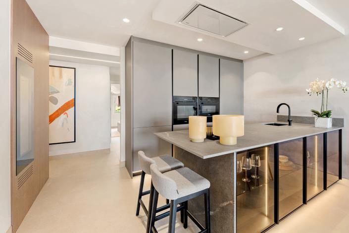 Image No.11-3 Bed Apartment for sale