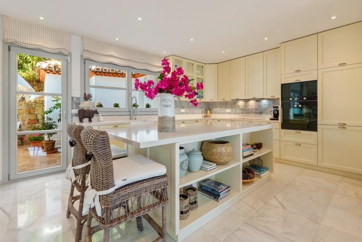 Image No.5-4 Bed Villa for sale