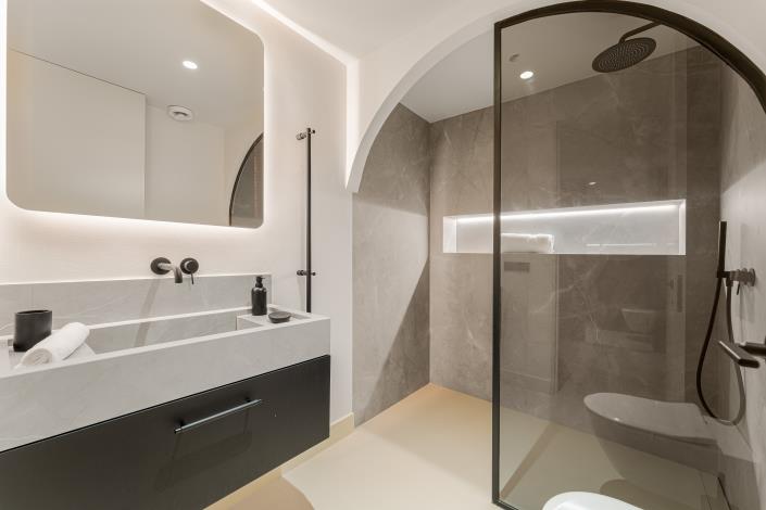 Image No.18-4 Bed Penthouse for sale