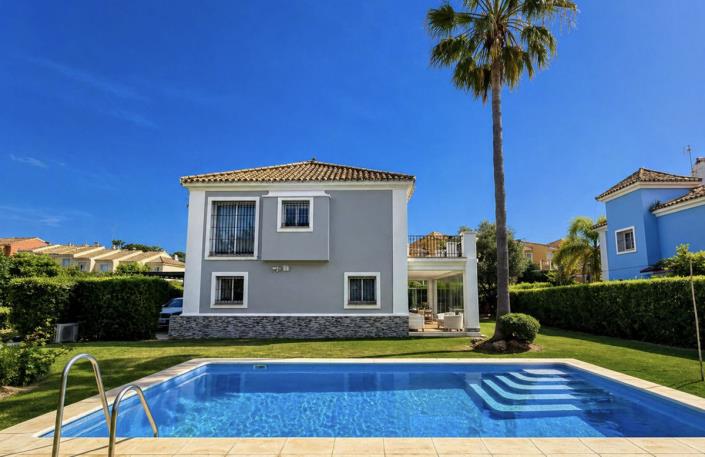 Image No.2-4 Bed Villa for sale