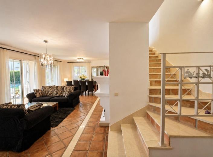 Image No.12-4 Bed Villa for sale