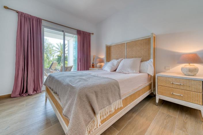 Image No.22-2 Bed Apartment for sale