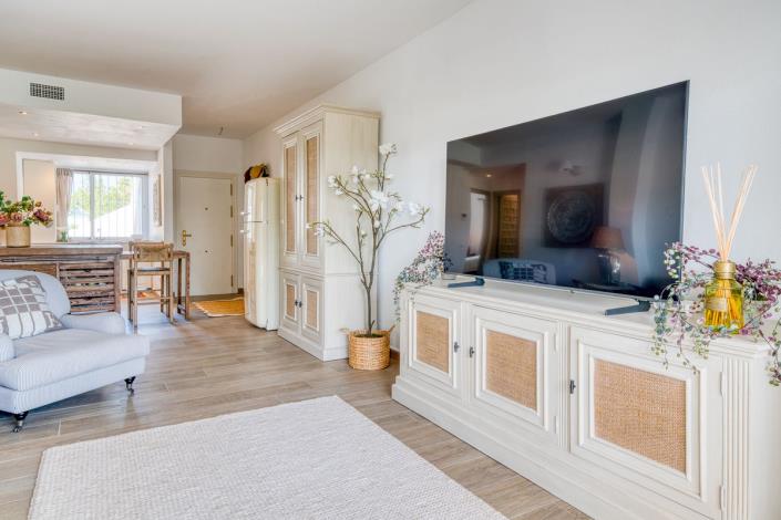 Image No.30-2 Bed Apartment for sale