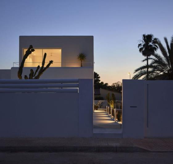 Image No.12-3 Bed Villa for sale