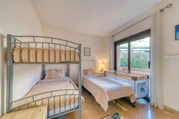 Image No.20-3 Bed Apartment for sale