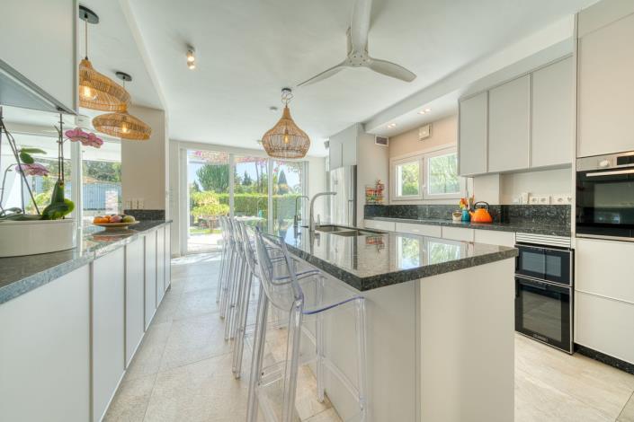 Image No.6-6 Bed Villa for sale