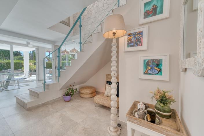 Image No.17-6 Bed Villa for sale