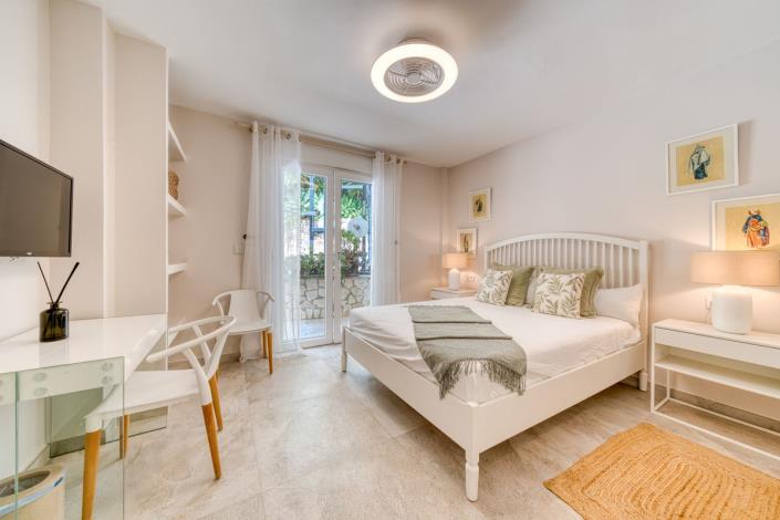 Image No.20-6 Bed Villa for sale
