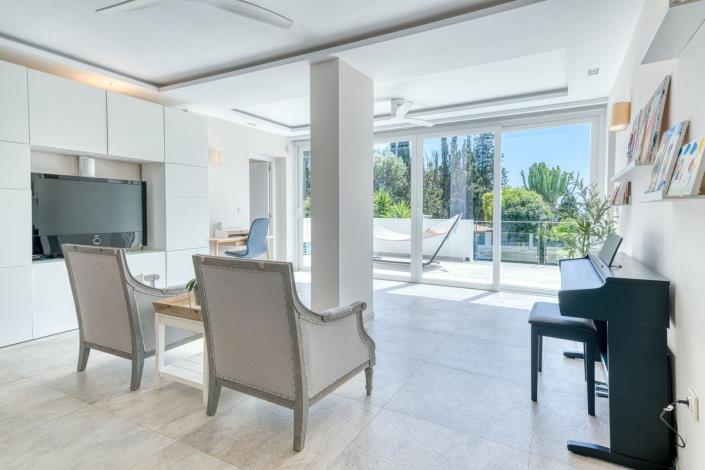 Image No.24-6 Bed Villa for sale