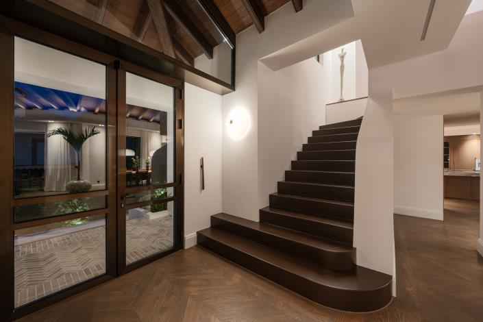 Image No.25-6 Bed Villa for sale