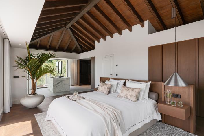 Image No.29-6 Bed Villa for sale