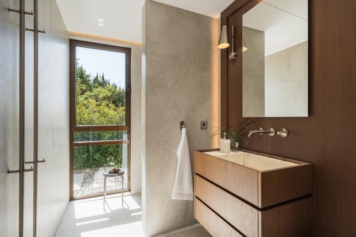 Image No.41-6 Bed Villa for sale