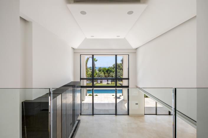 Image No.13-6 Bed Villa for sale