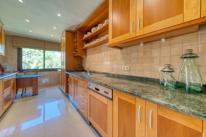 Image No.11-2 Bed Duplex for sale
