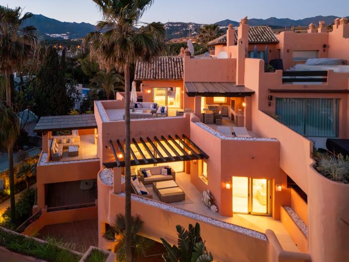 Image No.60-3 Bed Duplex for sale