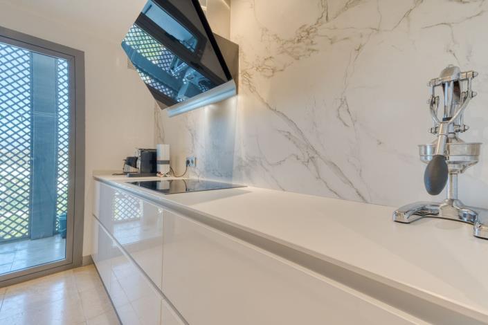 Image No.19-2 Bed Apartment for sale
