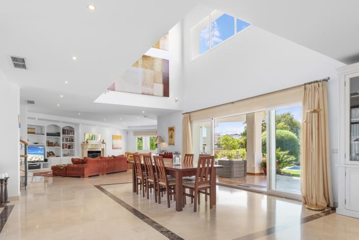 Image No.37-6 Bed Villa for sale