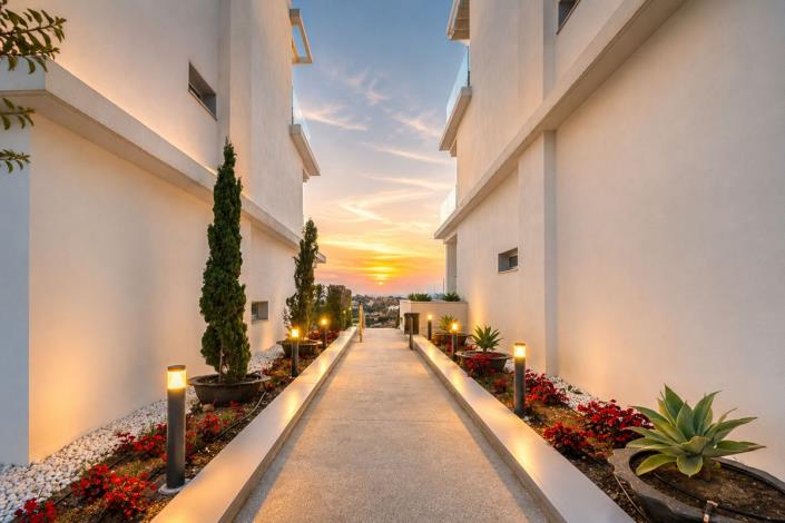 Image No.32-2 Bed Duplex for sale