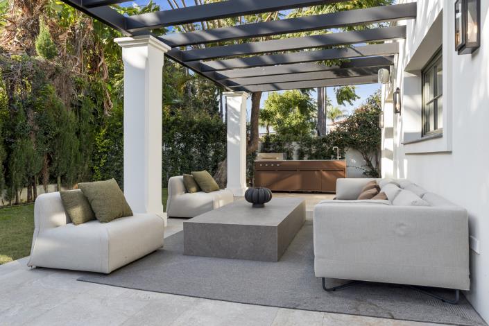 Image No.5-6 Bed Villa for sale
