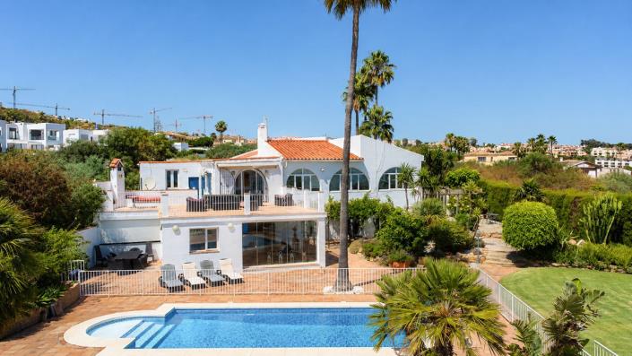 Image No.3-5 Bed Villa for sale