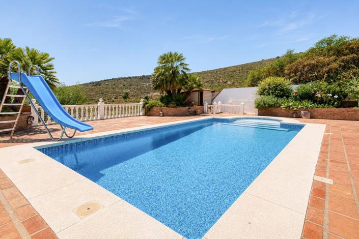Image No.36-5 Bed Villa for sale