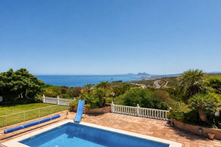 Image No.42-5 Bed Villa for sale