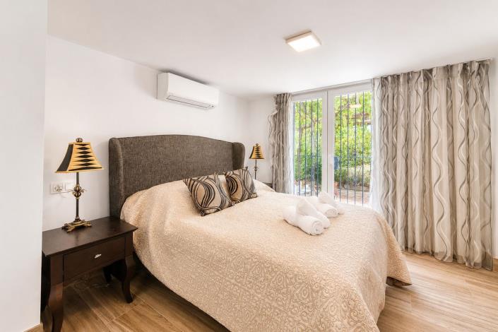 Image No.47-5 Bed Villa for sale